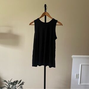 Black Sleeveless Top